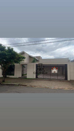 Casa com 4 Quartos à Venda, 270 m² em Jardim Itatiaia 2 - Londrina