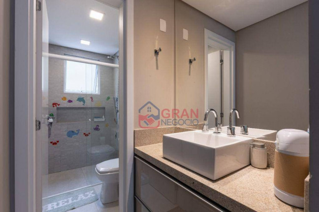 Imagem Sobrado com 3 Quartos à Venda, 320 m² em Campo Comprido - Curitiba Imagem Sobrado com 3 Quartos à Venda, 320 m² em Campo Comprido - Curitiba