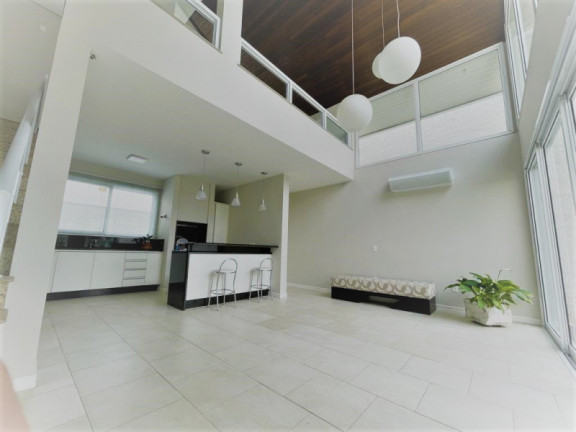 Imagem Casa com 3 Quartos à Venda, 387 m² Imagem Casa com 3 Quartos à Venda, 387 m²