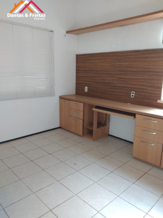 Imagem Imóvel com 4 Quartos à Venda, em Sapiranga - Fortaleza Imagem Imóvel com 4 Quartos à Venda, em Sapiranga - Fortaleza