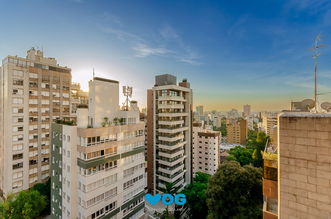 Imagem Imóvel com 3 Quartos à Venda, 184 m² em Rio Branco - Porto Alegre