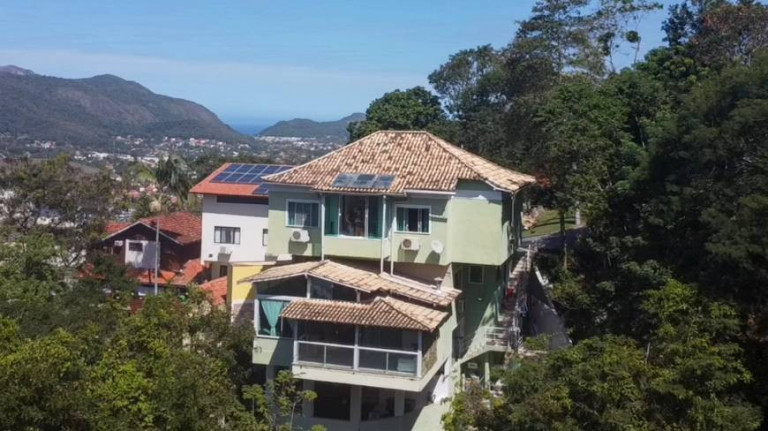 Imagem Casa com 6 Quartos à Venda, em Itaipú - Niterói Imagem Casa com 6 Quartos à Venda, em Itaipú - Niterói