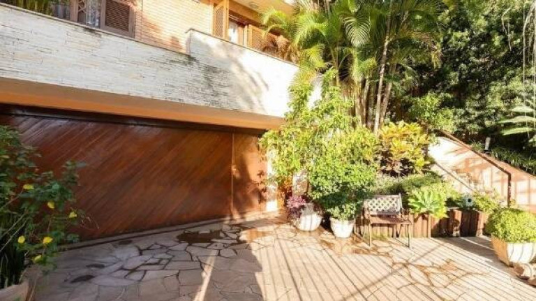 Casa com 4 Quartos à Venda, 233 m² em Chácara Das Pedras - Porto Alegre