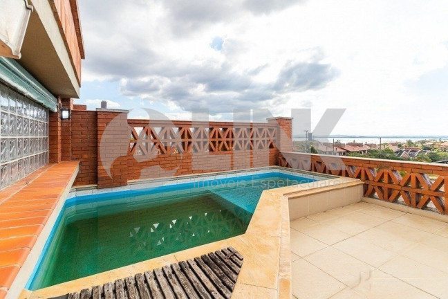 Imagem Imóvel com 3 Quartos à Venda, 360 m² em Cristal - Porto Alegre