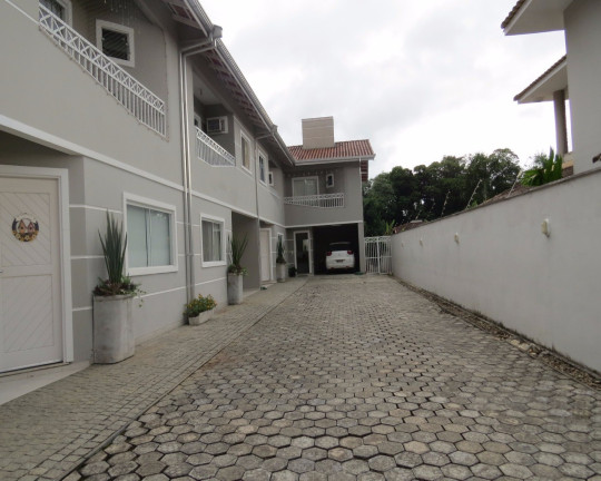 Imagem Imóvel com 3 Quartos à Venda, 123 m² em Costa E Silva - Joinville Imagem Imóvel com 3 Quartos à Venda, 123 m² em Costa E Silva - Joinville