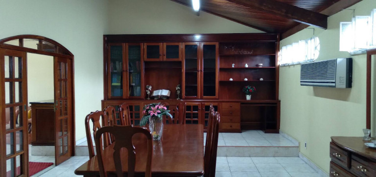 Imagem Casa com 4 Quartos à Venda, 510 m² em Aleixo - Manaus Imagem Casa com 4 Quartos à Venda, 510 m² em Aleixo - Manaus