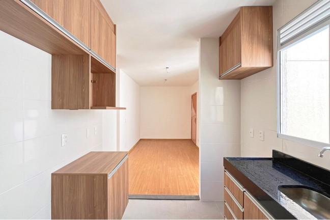 Imagem Imóvel com 2 Quartos à Venda, 40 m² em Restinga - Porto Alegre Imagem Imóvel com 2 Quartos à Venda, 40 m² em Restinga - Porto Alegre