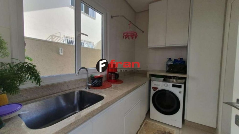 Imagem Casa com 3 Quartos à Venda, 204 m² em Córrego Grande - Florianópolis
