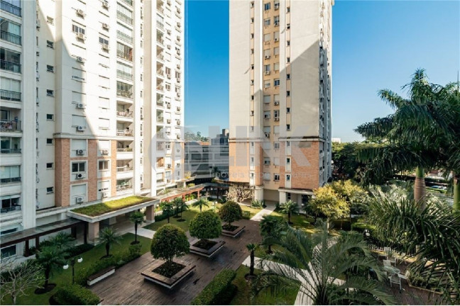 Imagem Apartamento com 3 Quartos à Venda, 81 m² em Passo Da Areia - Porto Alegre