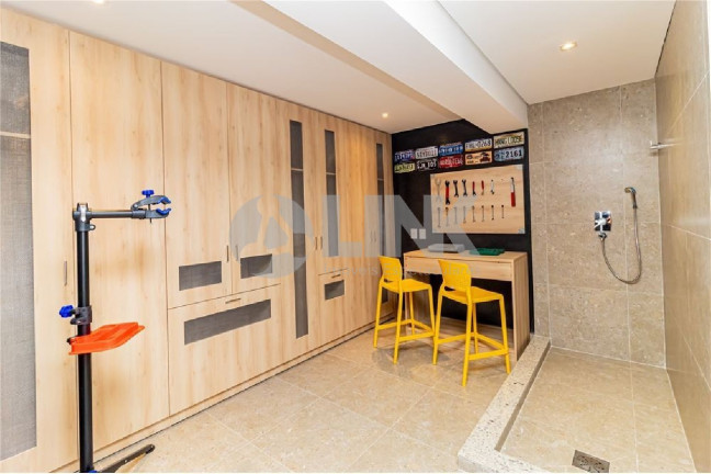 Imagem Apartamento com 3 Quartos à Venda, 81 m² em Farroupilha - Porto Alegre