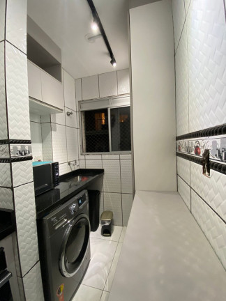 Imagem Apartamento com 2 Quartos à Venda, 48 m² em Parque Roseira - Carapicuíba