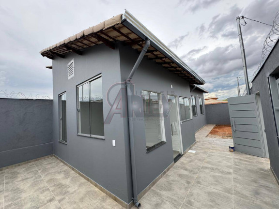 Imagem Casa com 2 Quartos à Venda, 125 m² em Montes Claros Imagem Casa com 2 Quartos à Venda, 125 m² em Montes Claros