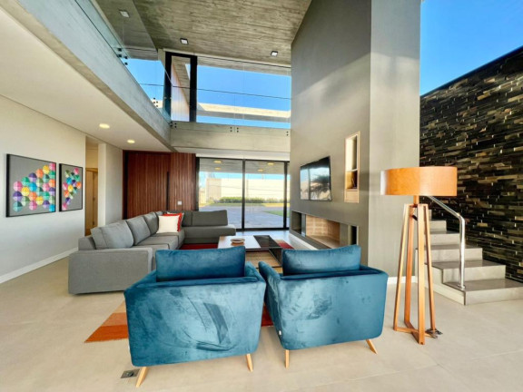 Imagem Casa com 5 Quartos à Venda,  em -- - Xangri-la