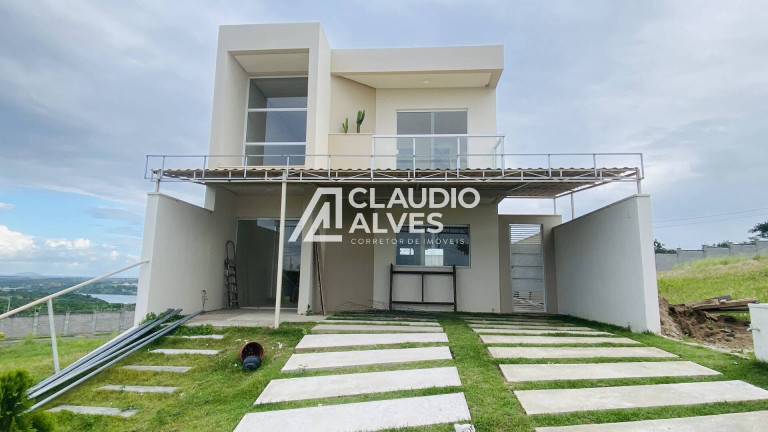 Imagem Casa com 3 Quartos à Venda, 200 m² em Sim - Feira De Santana Imagem Casa com 3 Quartos à Venda, 200 m² em Sim - Feira De Santana