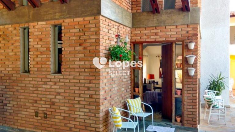 Imagem Casa com 5 Quartos à Venda, em Taquaral - Campinas Imagem Casa com 5 Quartos à Venda, em Taquaral - Campinas