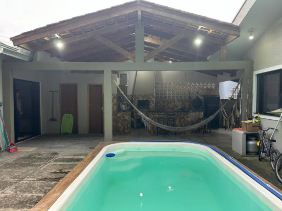 Imagem Casa com 5 Quartos à Venda, 160 m² em Pinheiros - Balneário Barra Do Sul Imagem Casa com 5 Quartos à Venda, 160 m² em Pinheiros - Balneário Barra Do Sul