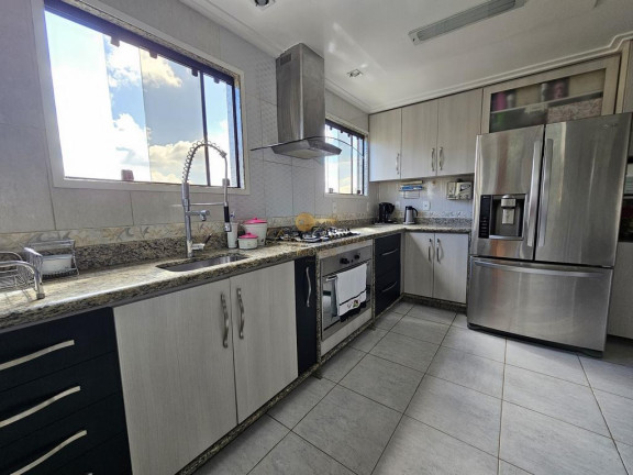 Imagem Casa com 3 Quartos à Venda, 265 m² em Várzea - Teresópolis Imagem Casa com 3 Quartos à Venda, 265 m² em Várzea - Teresópolis