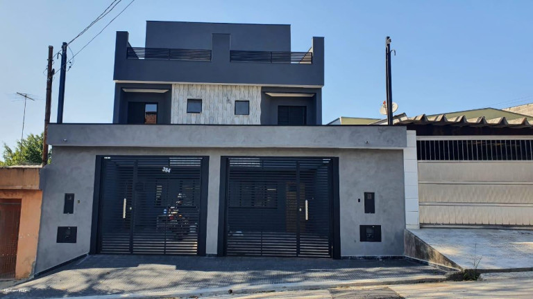 Sobrado com 2 Quartos à Venda, 130 m² em Parque Jaçatuba - Santo André