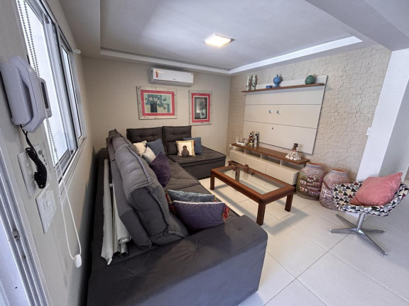 Imagem Casa com 5 Quartos para Temporada, 280 m² em Lázaro - Ubatuba