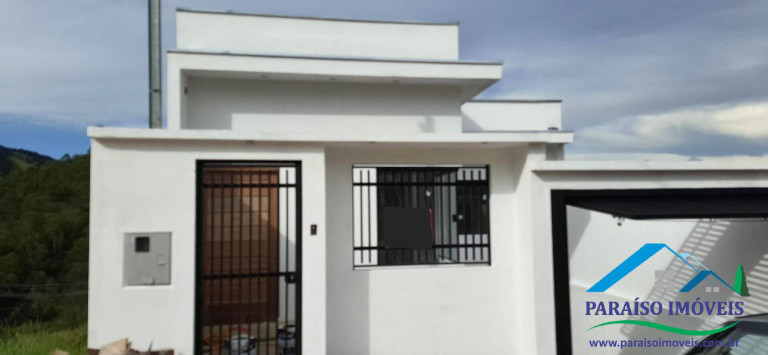 Casa com 3 Quartos à Venda,  em Centro - Paraisópolis