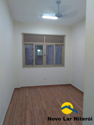 Sala Comercial à Venda, 23 m² em Centro - Niterói