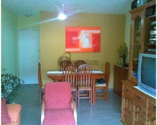Imagem Imóvel com 2 Quartos à Venda, 70 m² em Icaraí - Niterói Imagem Imóvel com 2 Quartos à Venda, 70 m² em Icaraí - Niterói