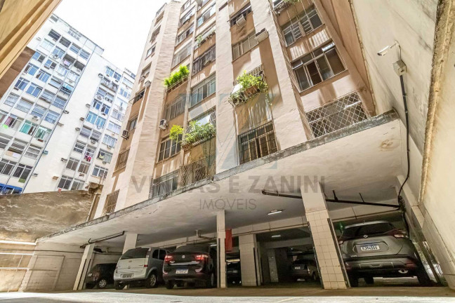 Imagem Apartamento com 3 Quartos à Venda, 135 m² em Copacabana - Rio De Janeiro Imagem Apartamento com 3 Quartos à Venda, 135 m² em Copacabana - Rio De Janeiro