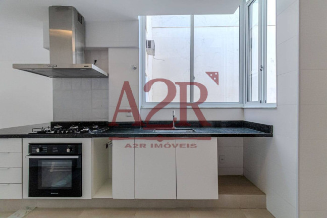 Imagem Apartamento com 3 Quartos à Venda, 135 m² em Copacabana - Rio De Janeiro Imagem Apartamento com 3 Quartos à Venda, 135 m² em Copacabana - Rio De Janeiro