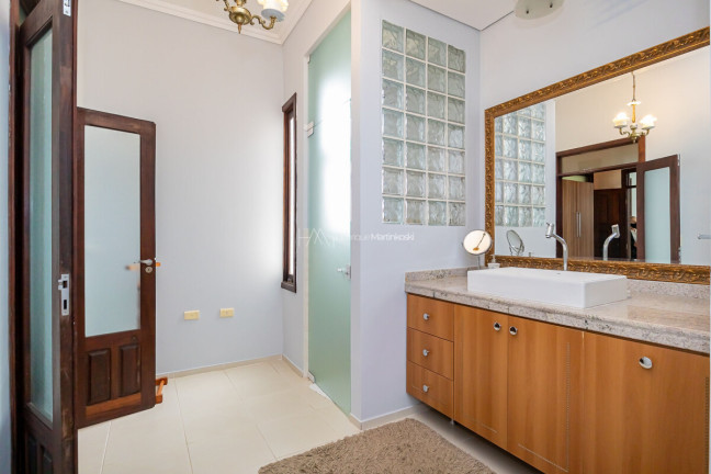 Imagem Casa com 5 Quartos à Venda, 401 m² em Santa Felicidade - Curitiba