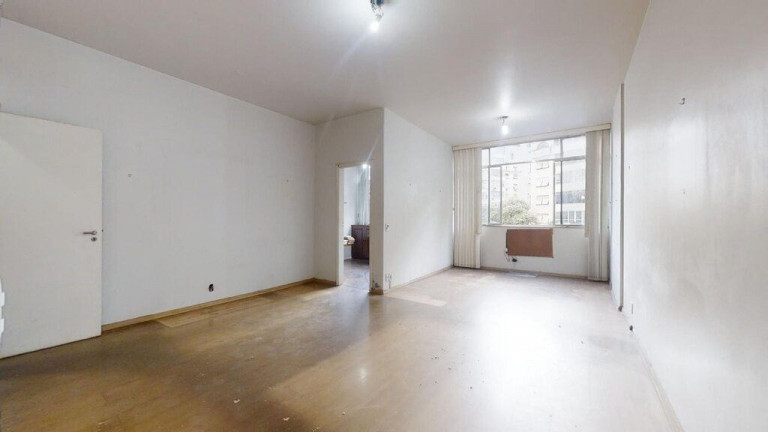 Imagem Imóvel com 3 Quartos à Venda, em Copacabana - Rio De Janeiro Imagem Imóvel com 3 Quartos à Venda, em Copacabana - Rio De Janeiro