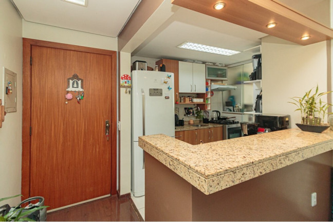 Imagem Imóvel com 2 Quartos à Venda, 68 m² em Menino Deus - Porto Alegre Imagem Imóvel com 2 Quartos à Venda, 68 m² em Menino Deus - Porto Alegre