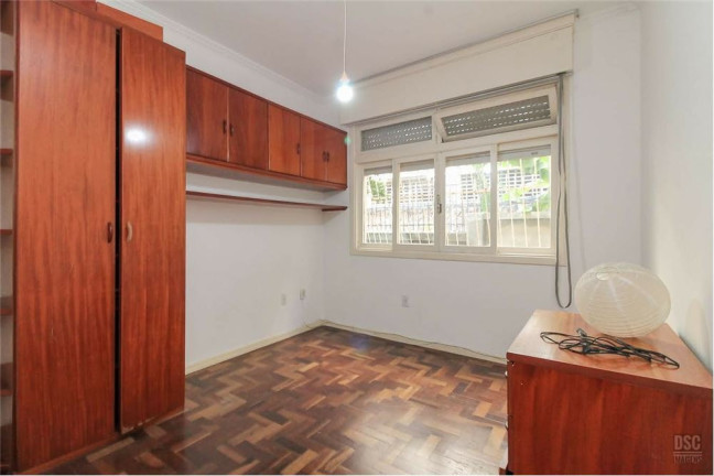 Imagem Imóvel com 2 Quartos à Venda, em Moinhos De Vento - Porto Alegre Imagem Imóvel com 2 Quartos à Venda, em Moinhos De Vento - Porto Alegre