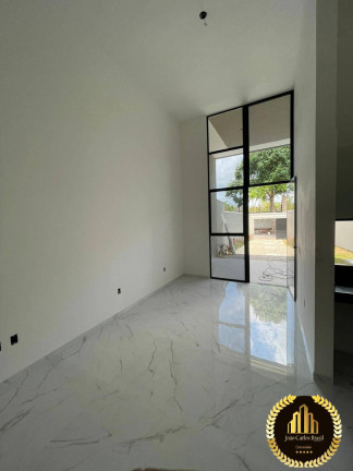 Imagem Casa com 4 Quartos à Venda,  em Centro - Eusébio