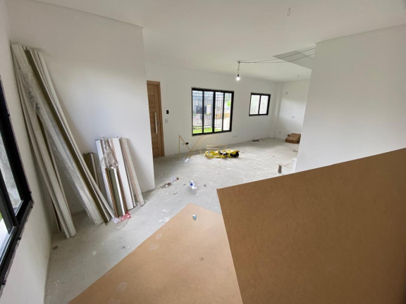 Imagem Casa com 4 Quartos à Venda, 136 m² em Cajuru - Curitiba