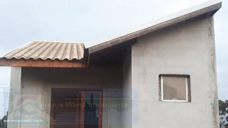 Imagem Casa à Venda, em Bairro Dos Pereiras - Cotia Imagem Casa à Venda, em Bairro Dos Pereiras - Cotia