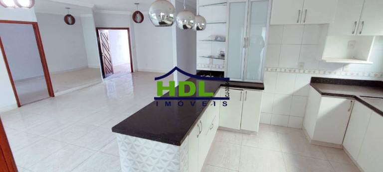 Imagem Casa com 3 Quartos à Venda, 360 m² em Jardim Frei Leopoldo - Hidrolândia