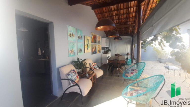 Imagem Casa com 3 Quartos à Venda, 180 m² em Cândida Câmara - Montes Claros Imagem Casa com 3 Quartos à Venda, 180 m² em Cândida Câmara - Montes Claros