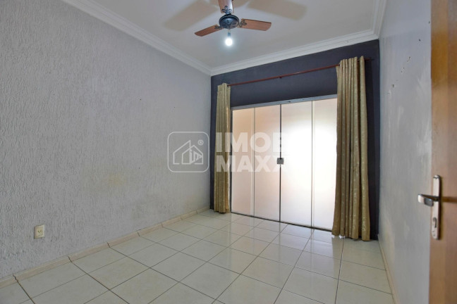 Imagem Casa com 3 Quartos à Venda, 128 m² em Guará Ii - Brasília Imagem Casa com 3 Quartos à Venda, 128 m² em Guará Ii - Brasília