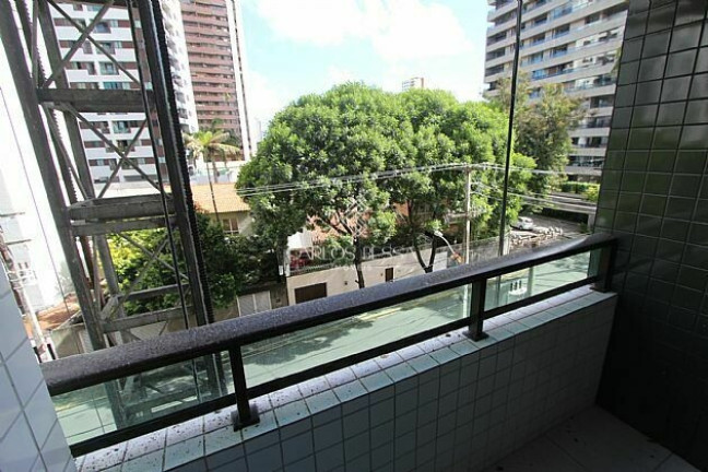 Imagem Apartamento com 3 Quartos à Venda, 67 m² em Casa Amarela - Recife