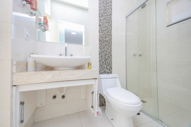 Imagem Casa de Condomínio com 5 Quartos à Venda, 403 m² em Jardins Lisboa - Goiânia Imagem Casa de Condomínio com 5 Quartos à Venda, 403 m² em Jardins Lisboa - Goiânia