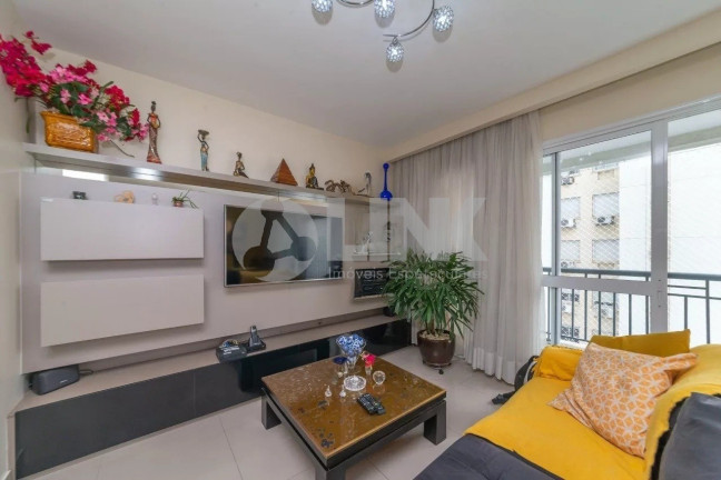 Apartamento com 3 Quartos à Venda, 105 m² em Passo Da Areia - Porto Alegre