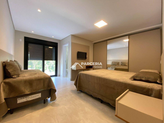 Imagem Casa com 6 Quartos à Venda, 450 m² em Riviera Módulo 16 - Bertioga Imagem Casa com 6 Quartos à Venda, 450 m² em Riviera Módulo 16 - Bertioga