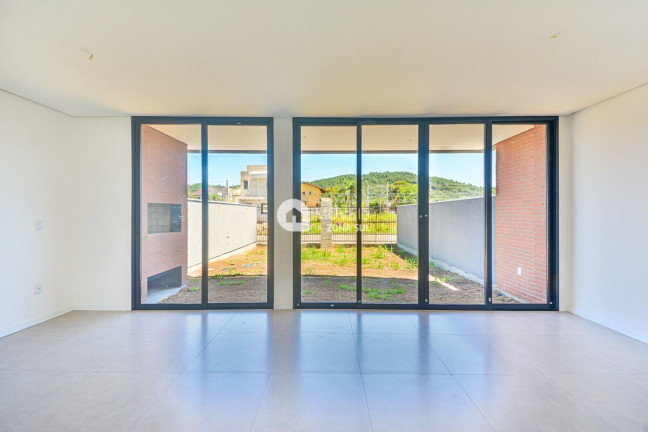 Imagem Casa com 3 Quartos à Venda, 165 m²