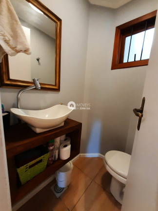 Imagem Casa com 2 Quartos à Venda, 90 m² Imagem Casa com 2 Quartos à Venda, 90 m²