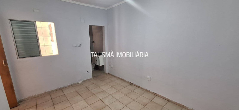 Imagem Casa com 3 Quartos para Alugar, 200 m² em Jardim Maria Virginia - São Paulo