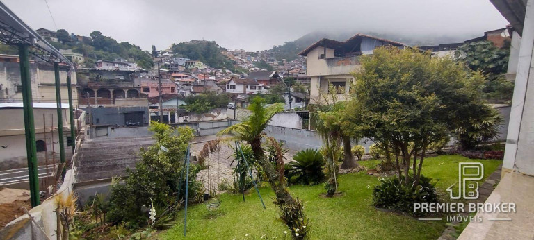 Imagem Casa com 4 Quartos à Venda, 134 m² em São Pedro - Teresópolis Imagem Casa com 4 Quartos à Venda, 134 m² em São Pedro - Teresópolis
