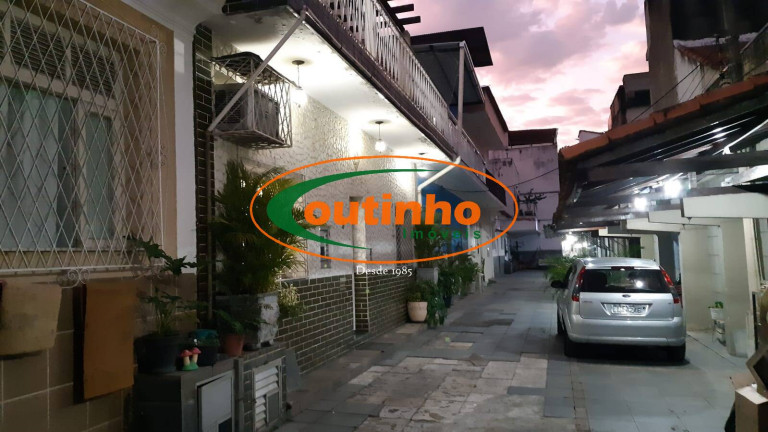 Imagem Casa com 3 Quartos à Venda, 158 m² em Vila Isabel - Rio De Janeiro Imagem Casa com 3 Quartos à Venda, 158 m² em Vila Isabel - Rio De Janeiro