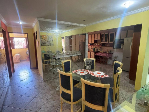 Imagem Casa com 3 Quartos à Venda, 360 m² em Morada Do Ouro - Cuiabá Imagem Casa com 3 Quartos à Venda, 360 m² em Morada Do Ouro - Cuiabá