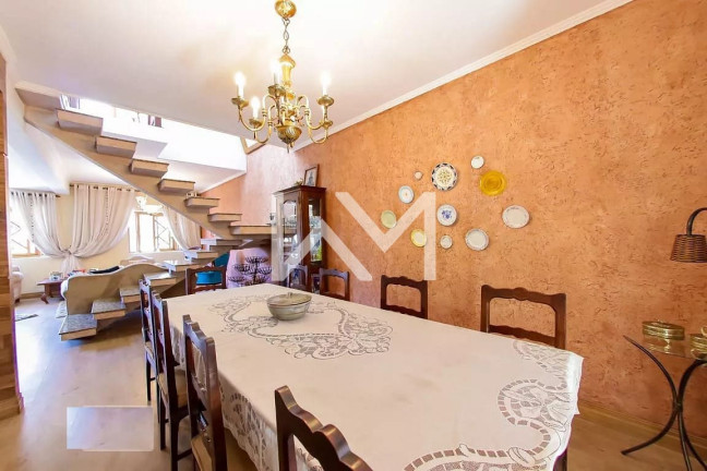 Imagem Sobrado com 4 Quartos à Venda, 230 m² em Vila Barros - Guarulhos Imagem Sobrado com 4 Quartos à Venda, 230 m² em Vila Barros - Guarulhos