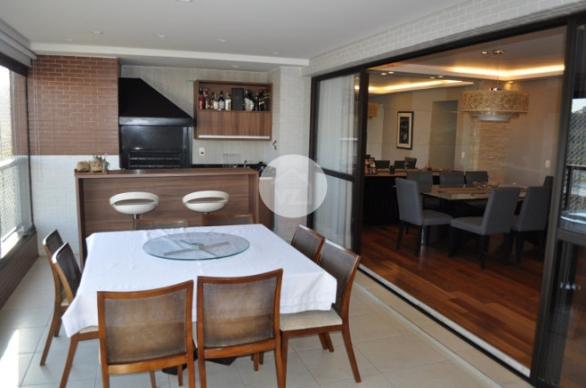 Apartamento com 3 Quartos à Venda, 210 m² em Chácara Santo Antônio - São Paulo